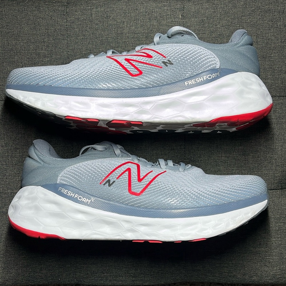 New Balance More Mens US Size 11 2E